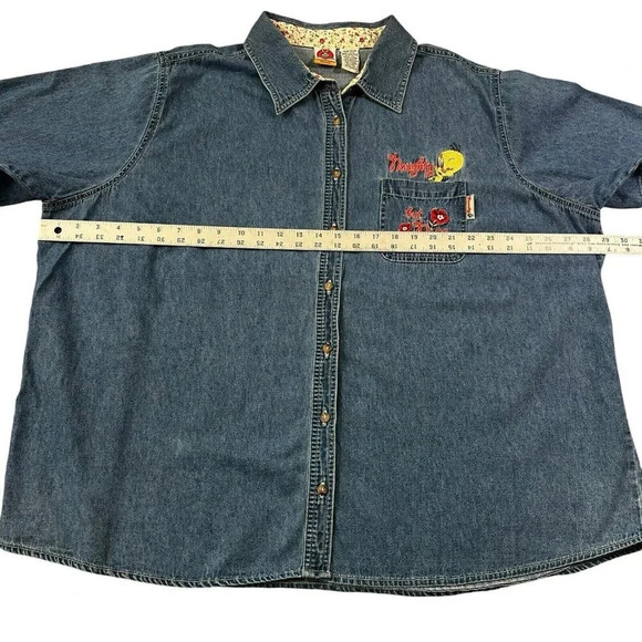 Vintage Looney Tunes Denim Jean Shirt Tweety Bird Naughty But Nice Size 26W/28W - Picture 5 of 6